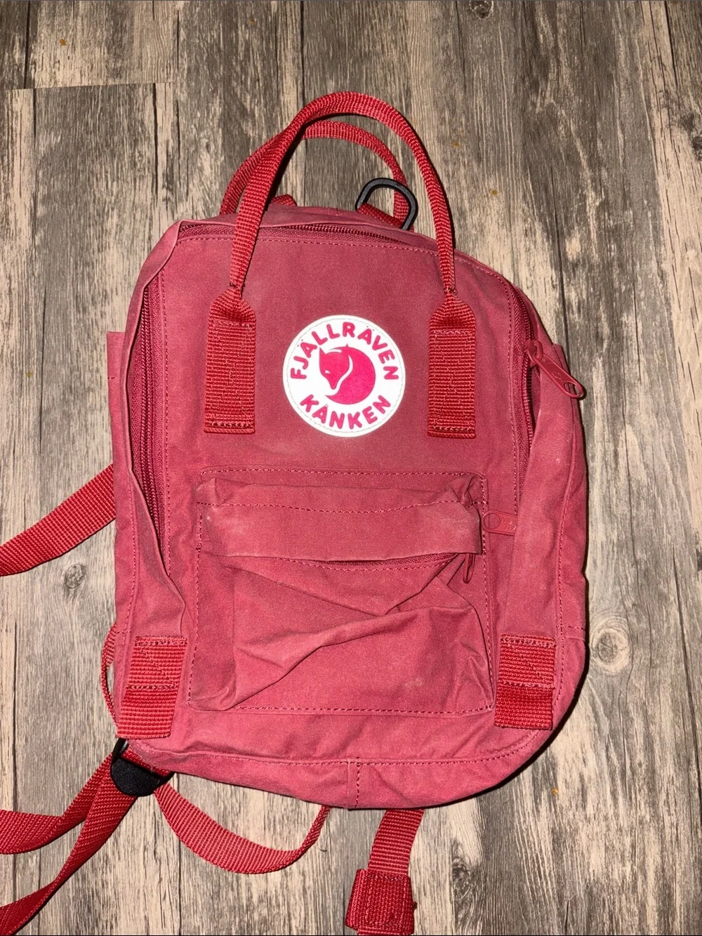 Kånken Mini Backpack - Red